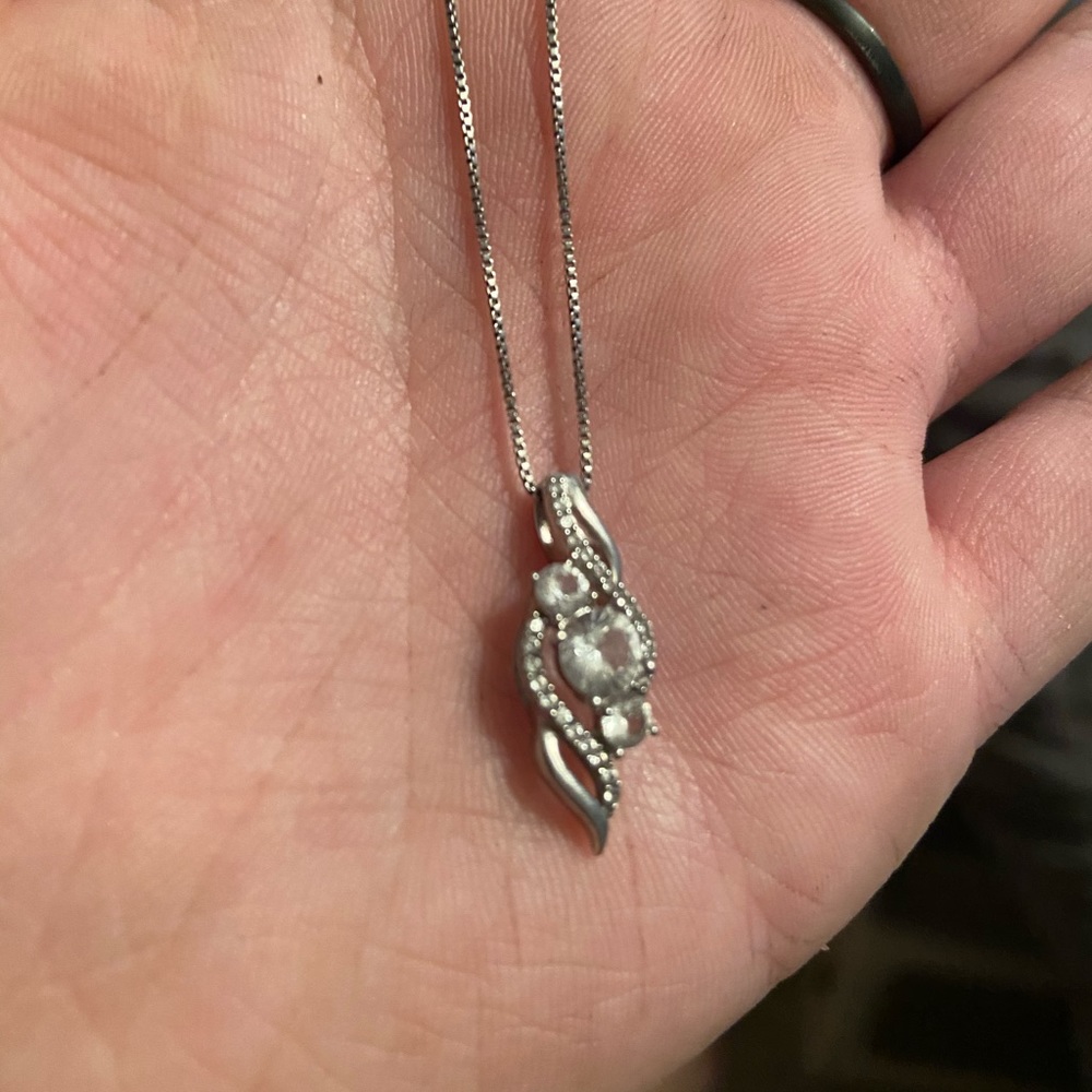 Kay Jewelers Women’s Necklace